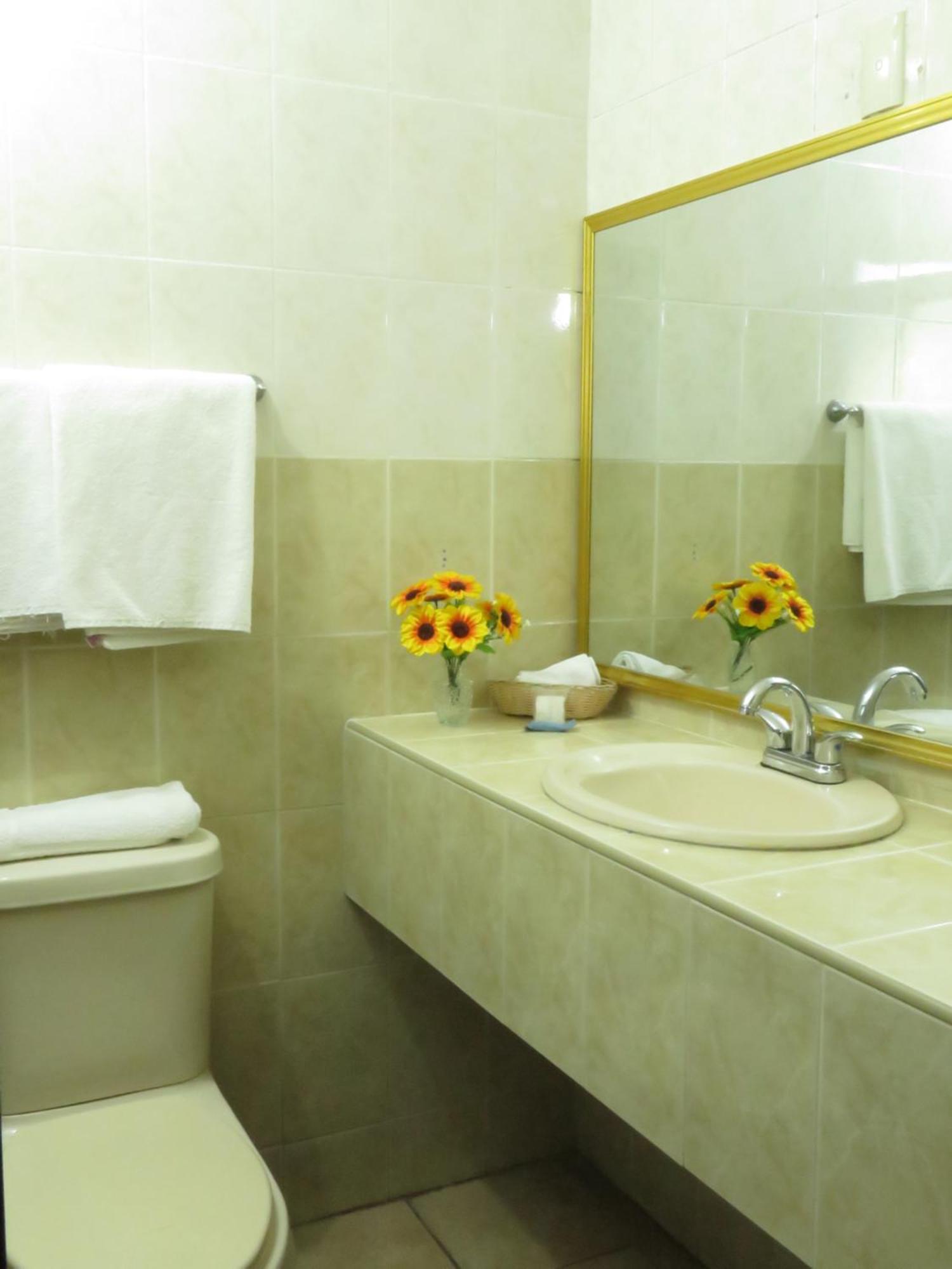 Hotel Los Girasoles 테픽 외부 사진