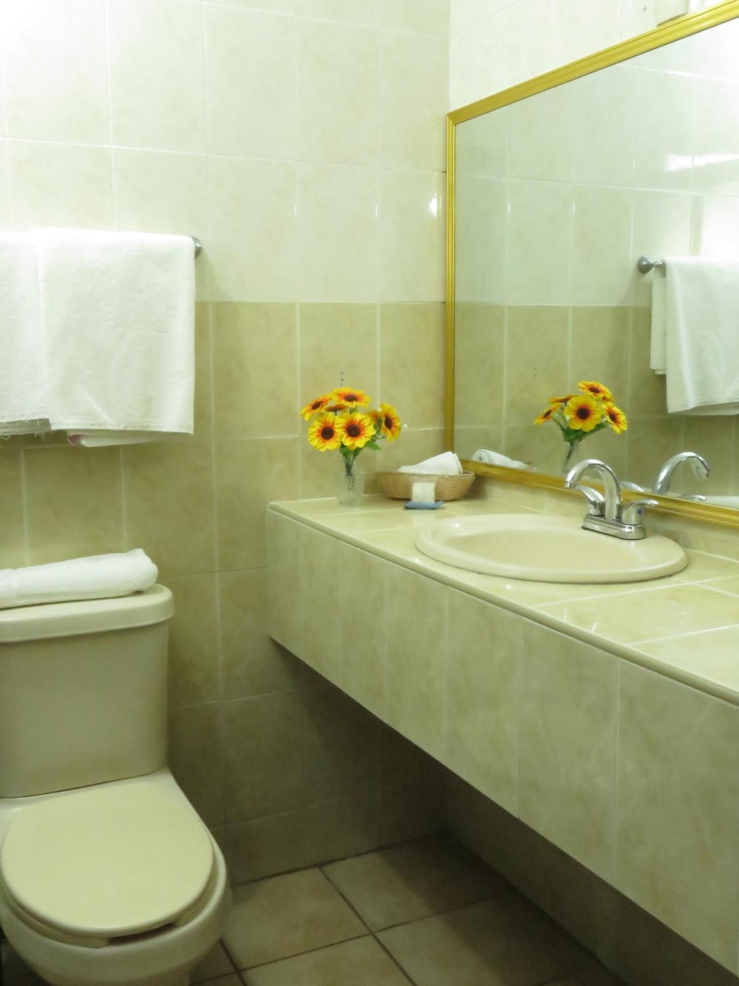 Hotel Los Girasoles 테픽 외부 사진