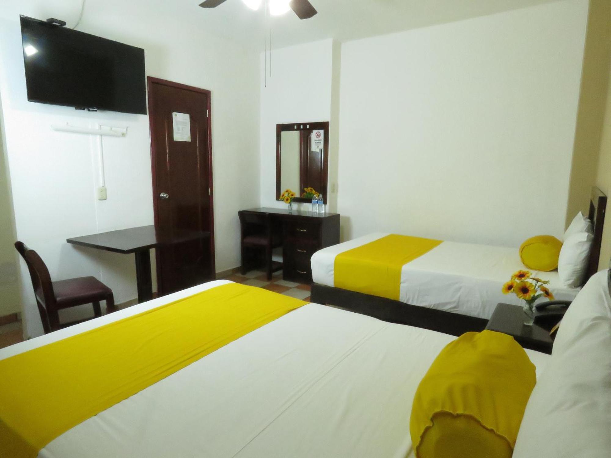 Hotel Los Girasoles 테픽 외부 사진