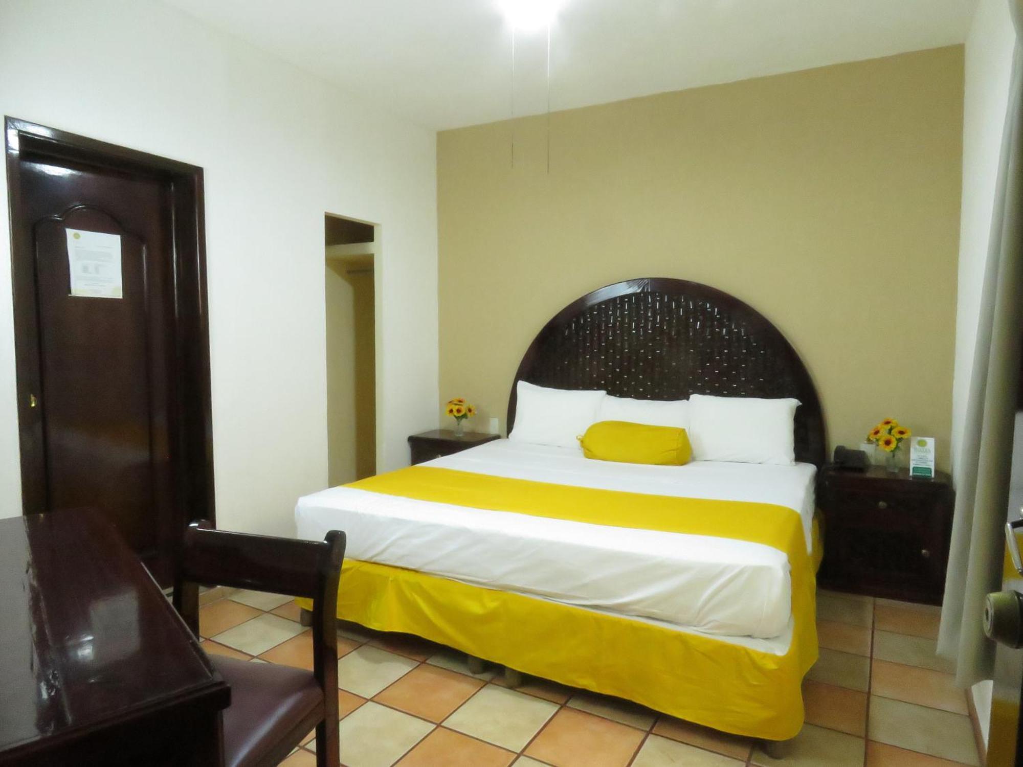 Hotel Los Girasoles 테픽 외부 사진